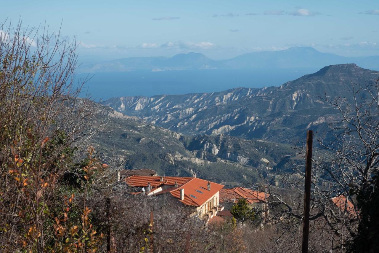Litheon House Villa Synikia Mesi Trikalon Exteriör bild