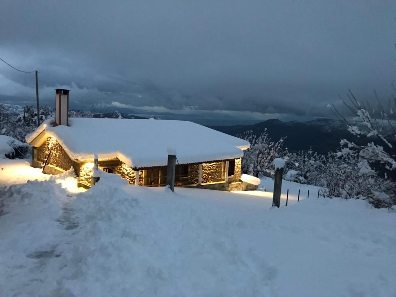 Litheon House Villa Synikia Mesi Trikalon Exteriör bild